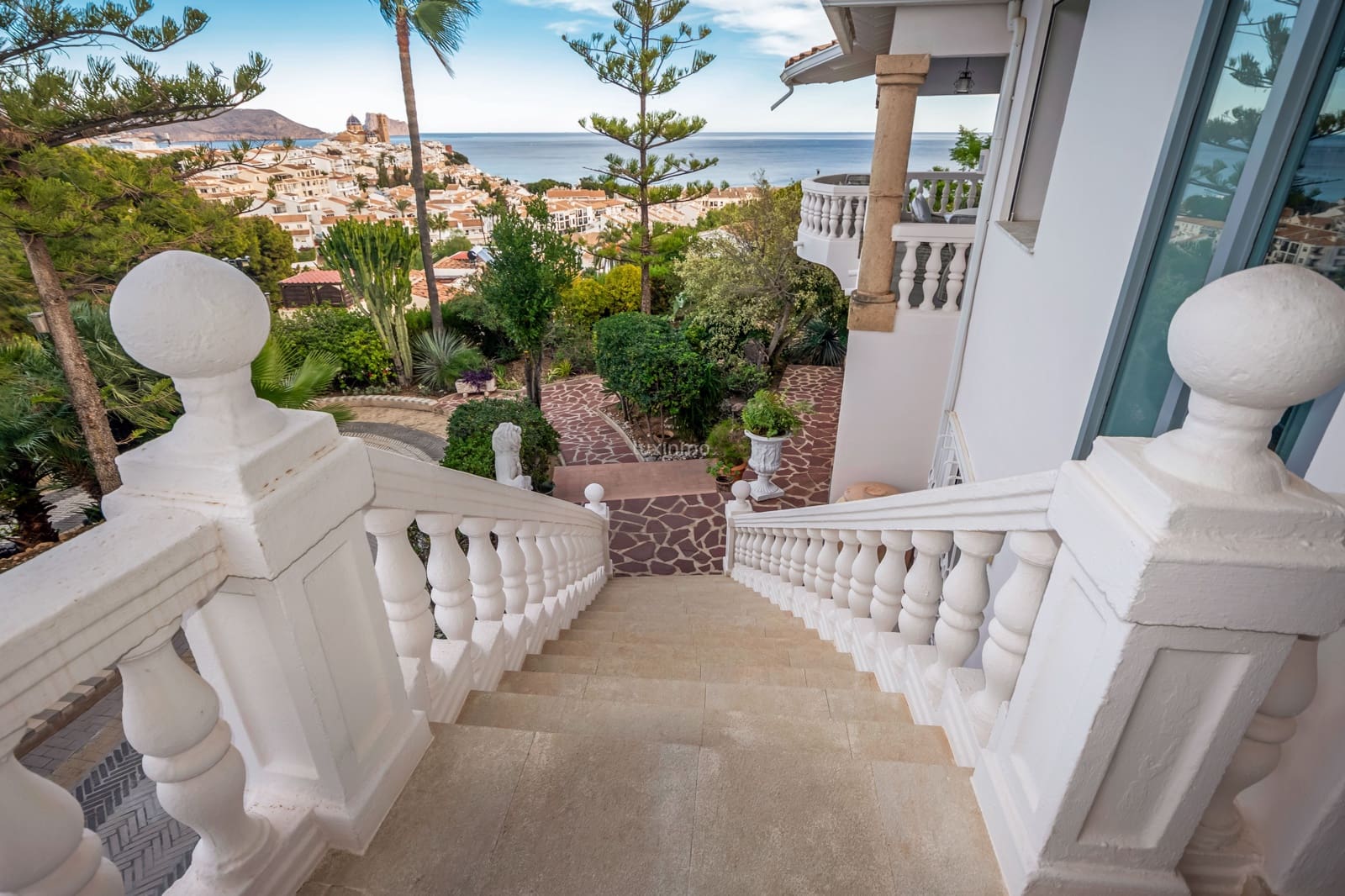 6 sypialnia Willa na sprzedaż w Altea z basenem garażem - 3 700 000 € (Ref: 10079431)