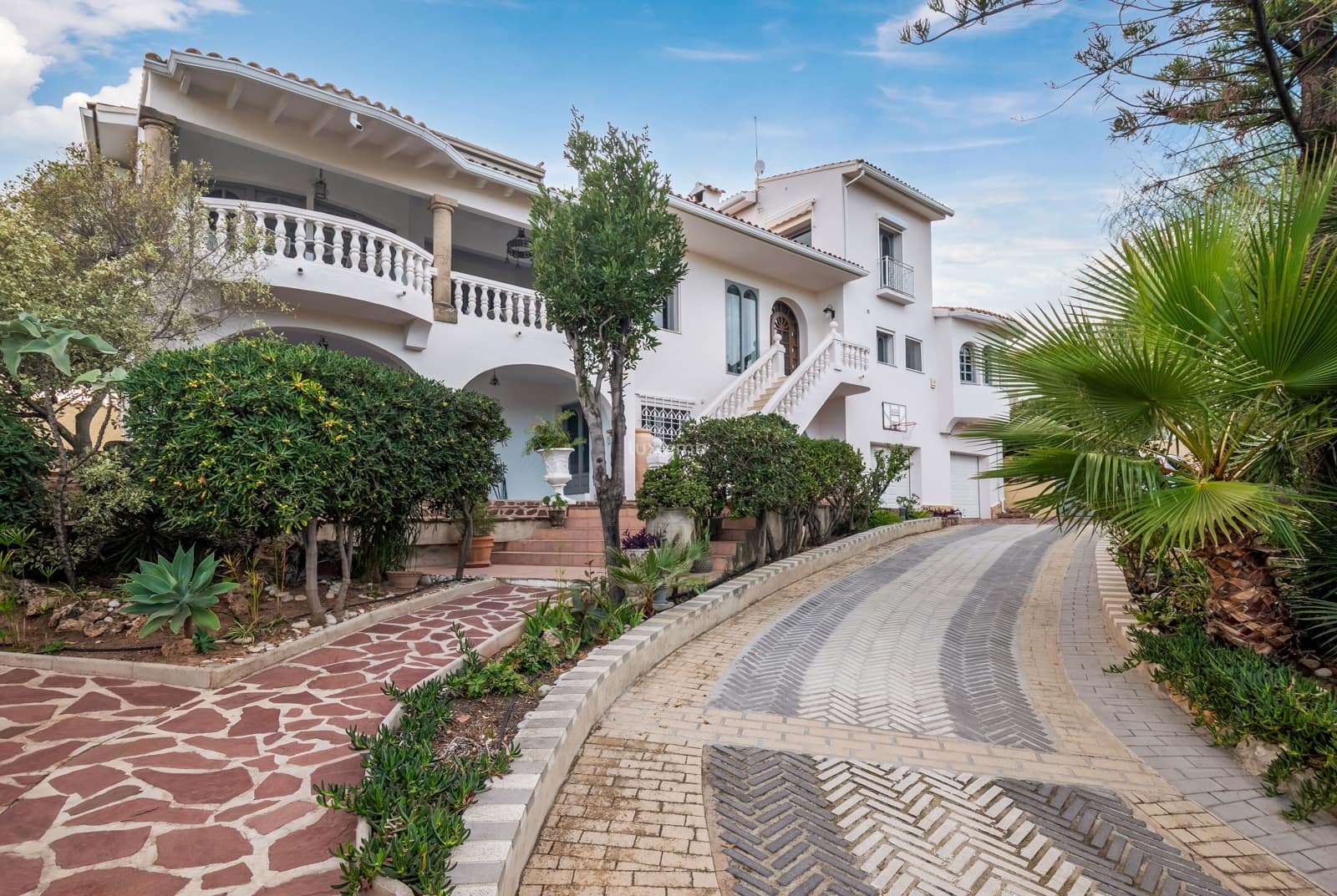 6 sypialnia Willa na sprzedaż w Altea z basenem garażem - 3 700 000 € (Ref: 10079431)