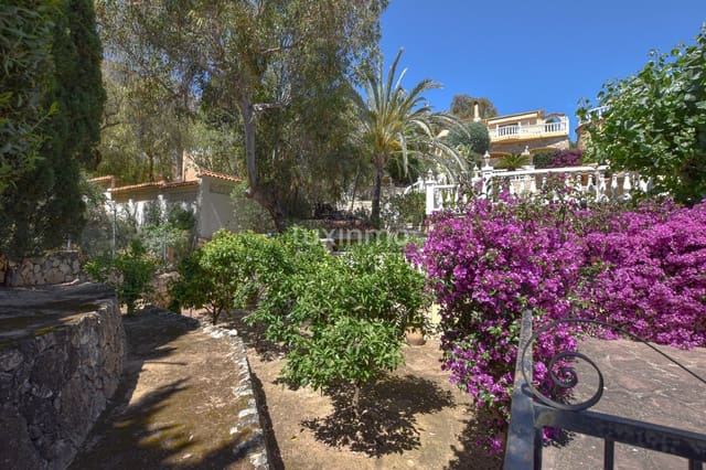 4 soveværelse Villa til salg i Maryvilla, Calpe / Calp med swimmingpool garage - € 590.000 (Ref: 10079433)
