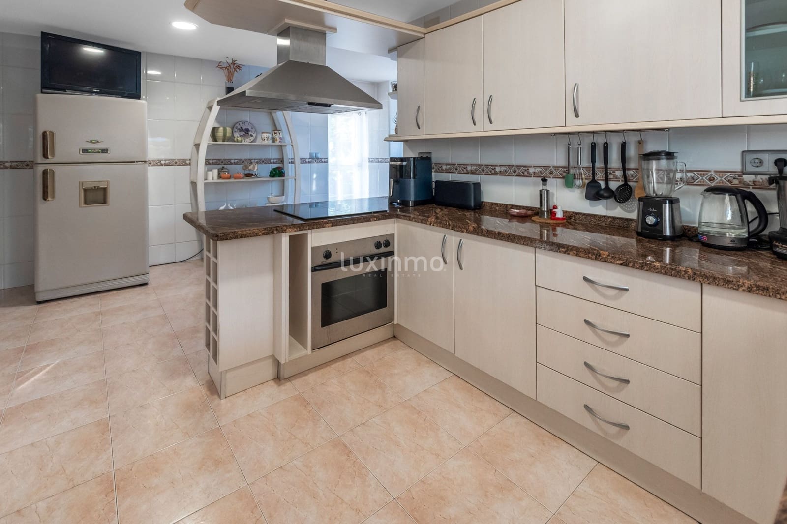 5 quarto Moradia para venda em Muchamiel / Mutxamel com piscina garagem - 870 000 € (Ref: 10079434)