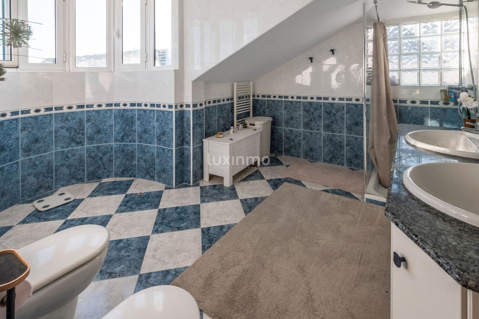 5 quarto Moradia para venda em Muchamiel / Mutxamel com piscina garagem - 870 000 € (Ref: 10079434)