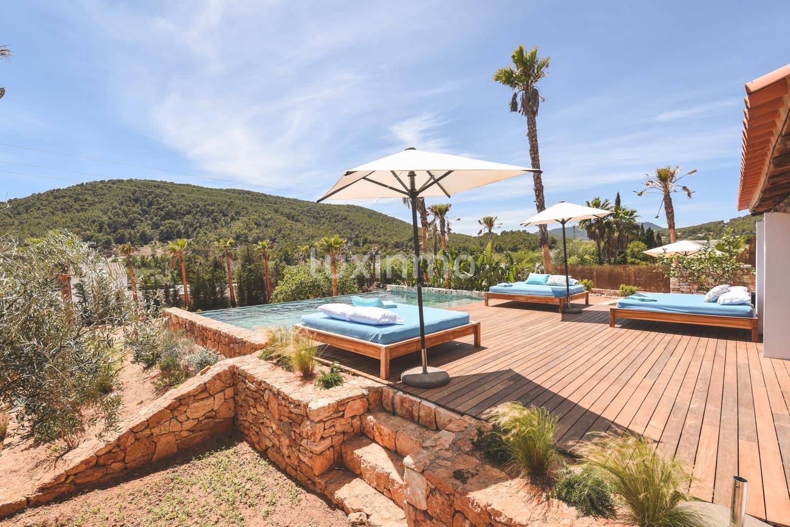 Chalet de 4 habitaciones en San Jose / Sant Josep de Sa Talaia en alquiler con piscina garaje - 10.000 € (Ref: 10079439)