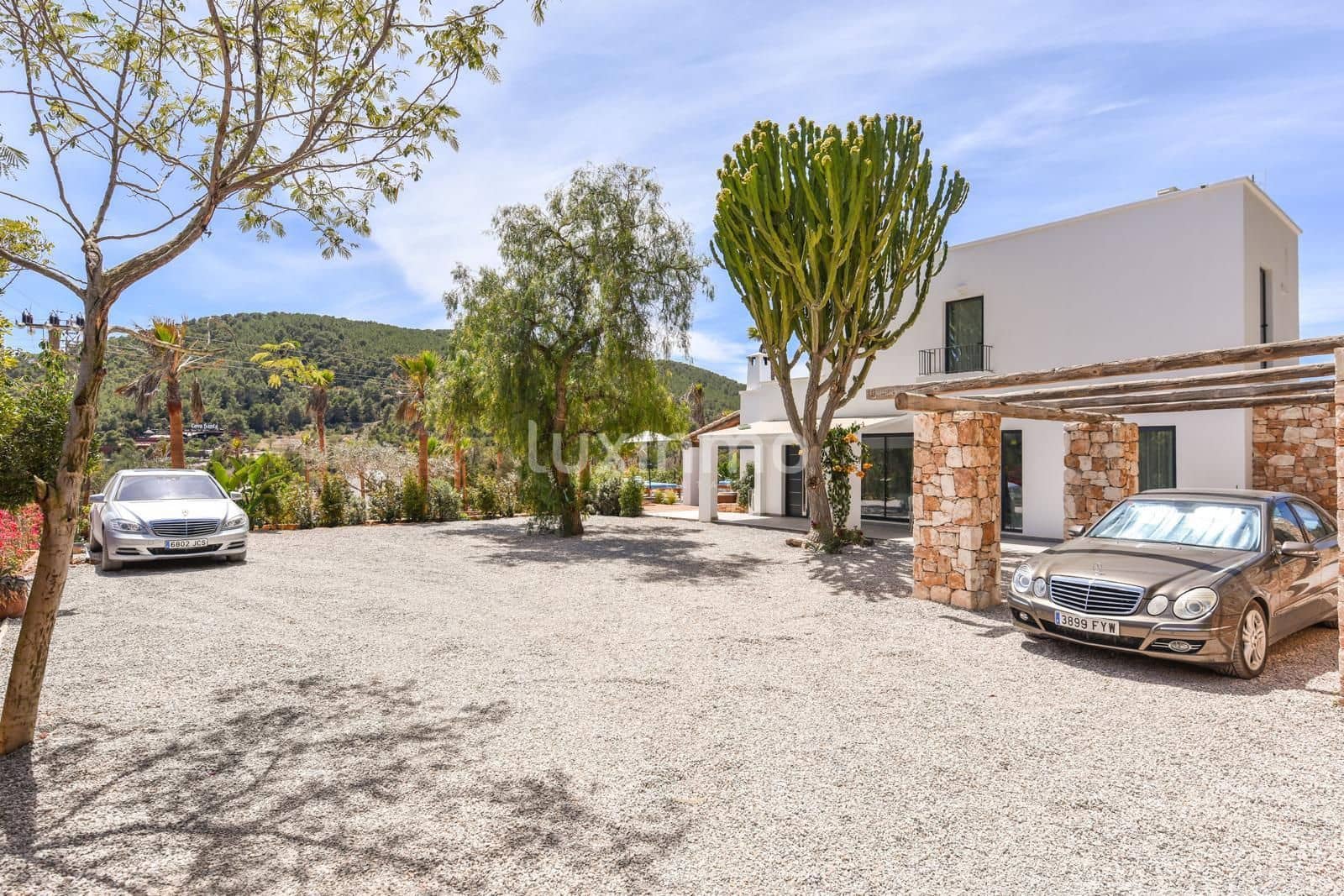 Chalet de 4 habitaciones en San Jose / Sant Josep de Sa Talaia en alquiler con piscina garaje - 10.000 € (Ref: 10079439)