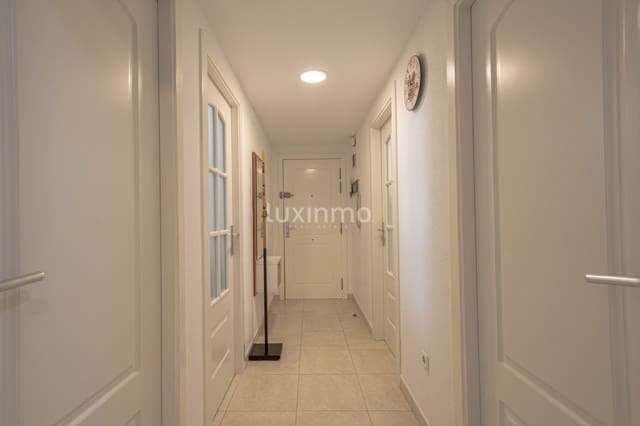 Appartement de 2 chambres à louer à Calpe / Calp avec piscine garage - 1 500 € (Ref: 10079440)