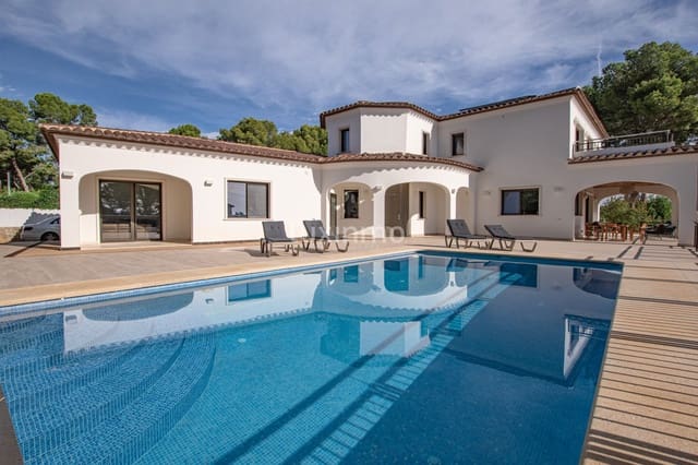 4 sovrum Villa till salu i Teulada Pueblo, Teulada-Moraira med pool garage - 3 300 000 € (Ref: 10079444)