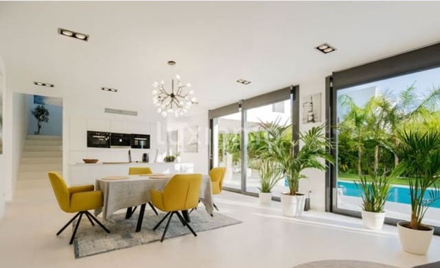 Chalet de 2 habitaciones en Calpe / Calp en venta con garaje - 990.000 € (Ref: 10079455)