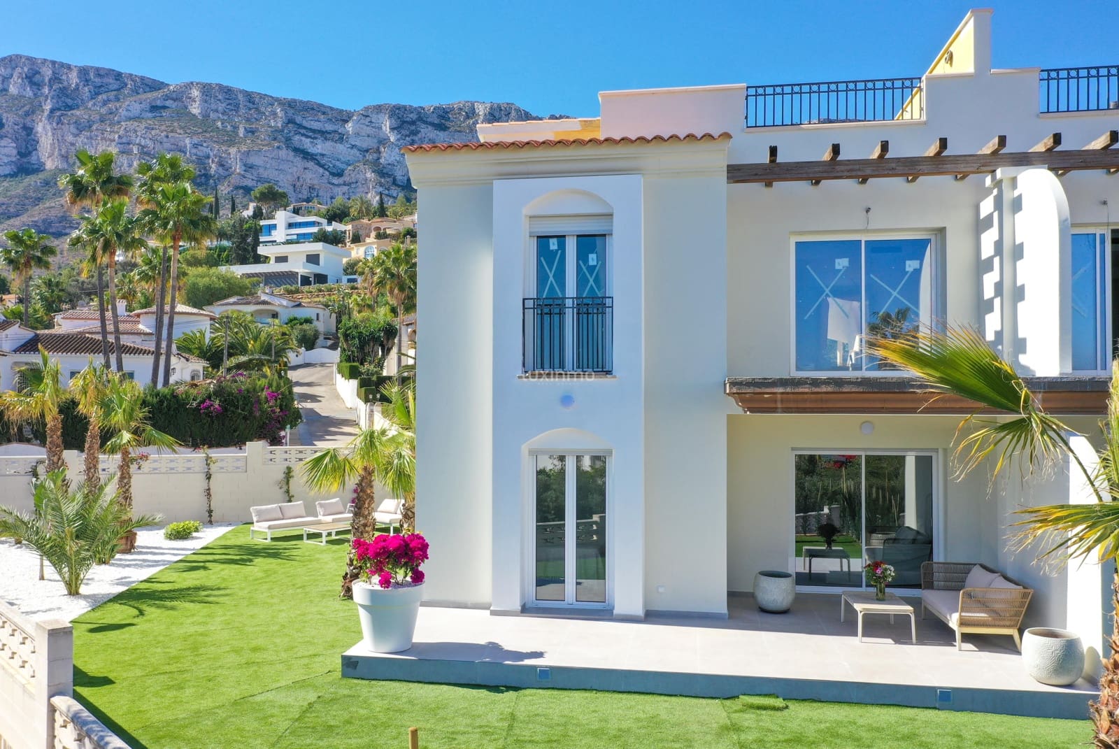 2 soveværelse Lejlighed til salg i Denia med swimmingpool garage - € 381.150 (Ref: 10079463)