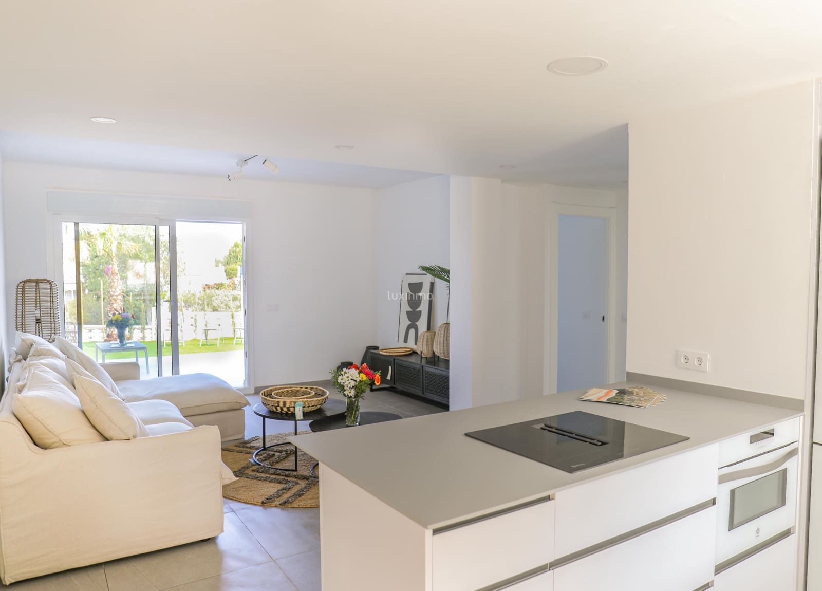2 soveværelse Lejlighed til salg i Denia med swimmingpool garage - € 381.150 (Ref: 10079463)
