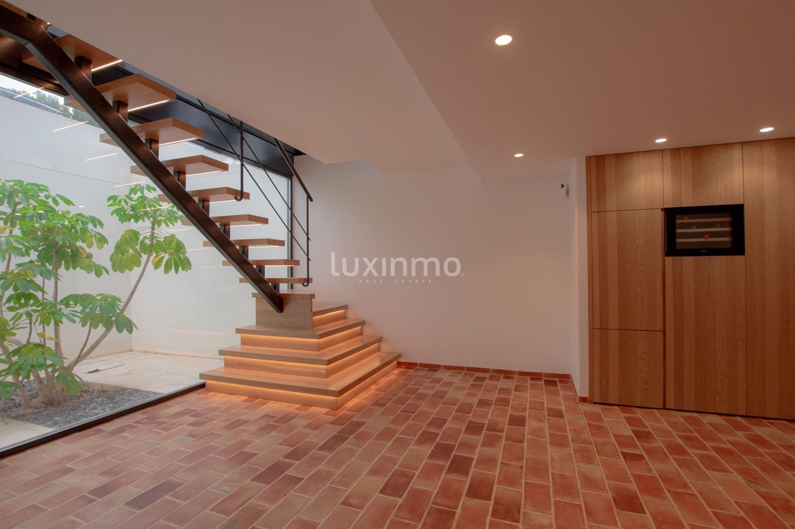 6 soverom Villa til leie i Javea / Xabia med svømmebasseng garasje - € 6 000 (Ref: 10079464)