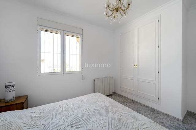 Chalet de 4 habitaciones en Oltamar - Cucarres, Calpe / Calp en venta con piscina garaje - 716.000 € (Ref: 10079465)