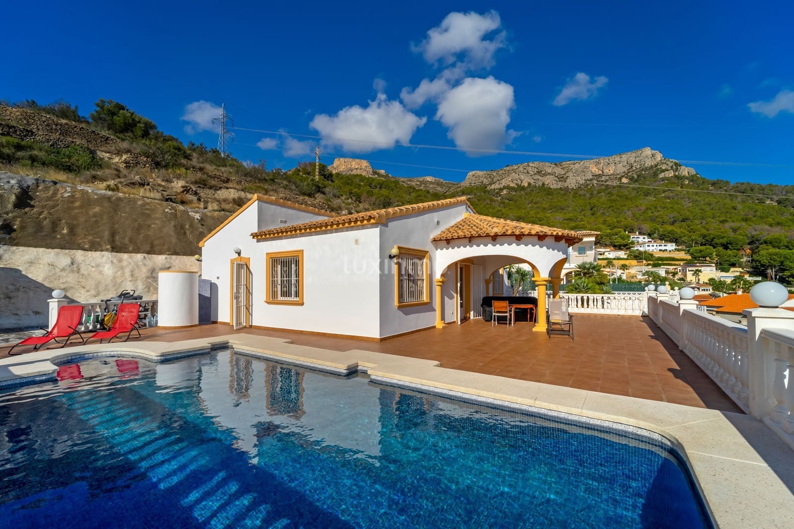 Chalet de 4 habitaciones en Calpe / Calp en venta con piscina garaje - 716.000 € (Ref: 10079465)