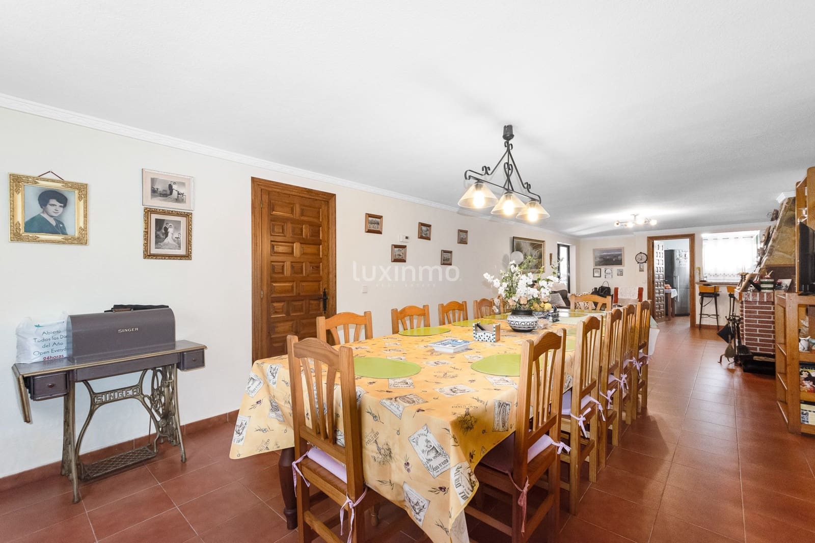 4 slaapkamer Villa te koop in Alfaz del Pi / L'Alfas del Pi met zwembad garage - € 895.000 (Ref: 10079466)