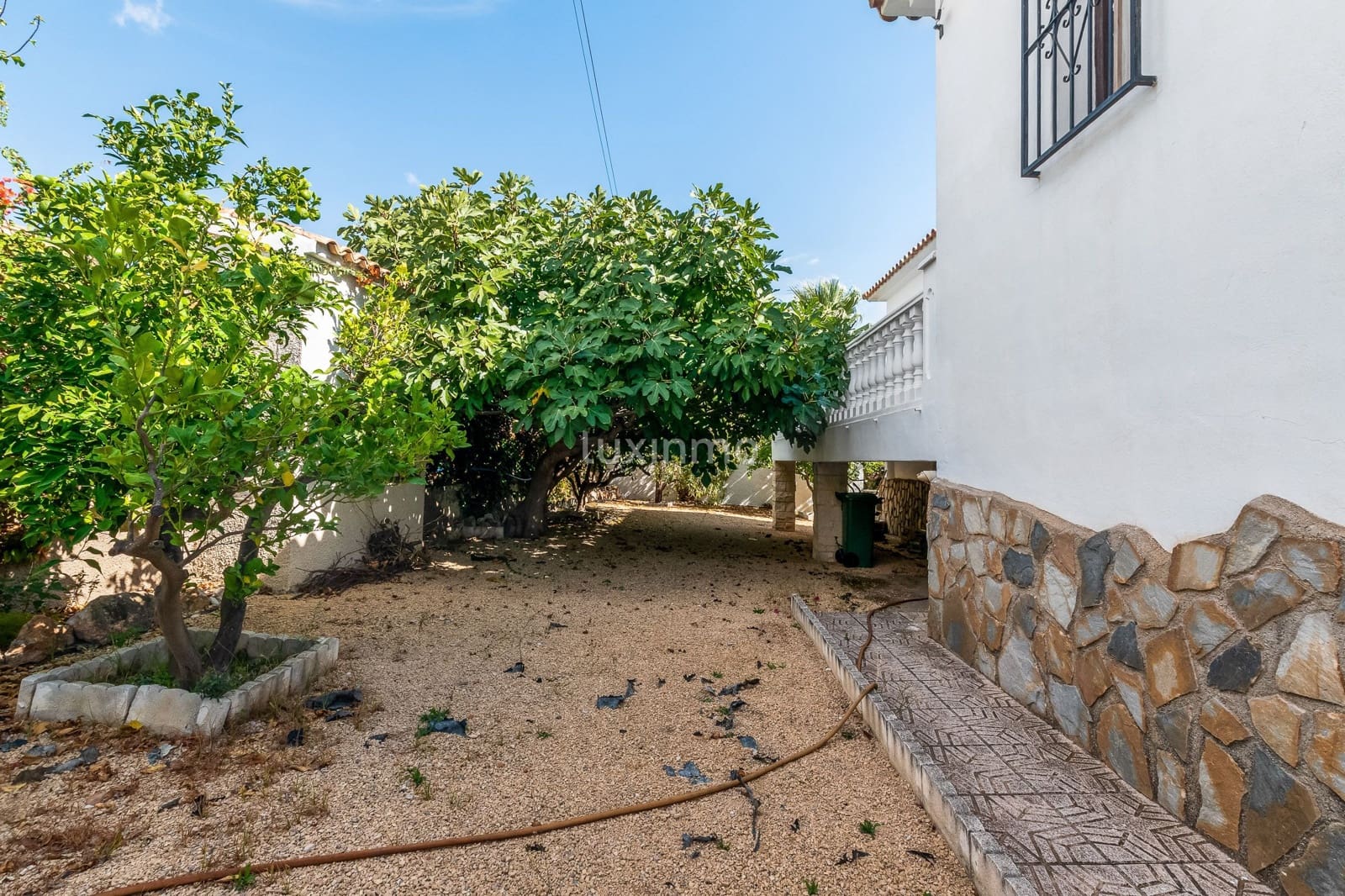 4 slaapkamer Villa te koop in Alfaz del Pi / L'Alfas del Pi met zwembad garage - € 895.000 (Ref: 10079466)