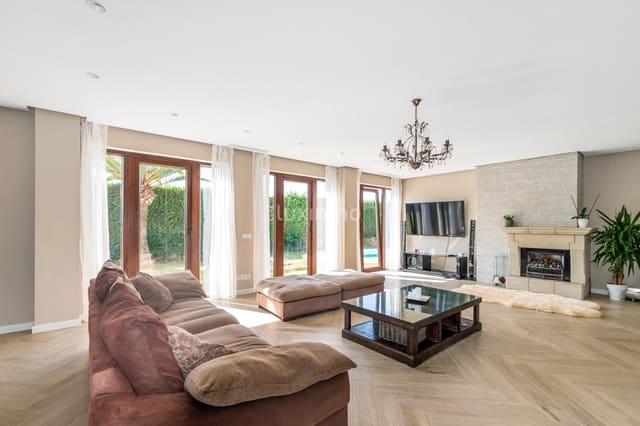 Chalet de 4 habitaciones en Finestrat en venta con piscina garaje - 1.050.000 € (Ref: 10079468)