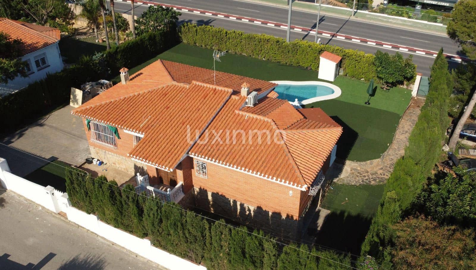 6 sovrum Villa till salu i La Nucia med pool garage - 625 000 € (Ref: 10079474)