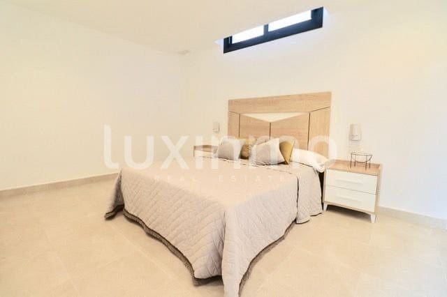 3 soveværelse Villa til salg i Coloma  , La Nucia med swimmingpool garage - € 600.000 (Ref: 10079495)