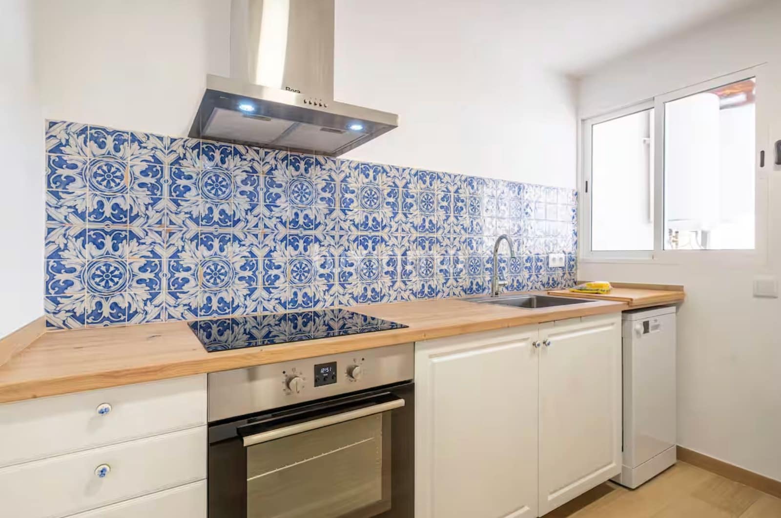 4 soverom Hus til leie i Benidorm - € 2 750 (Ref: 10079524)