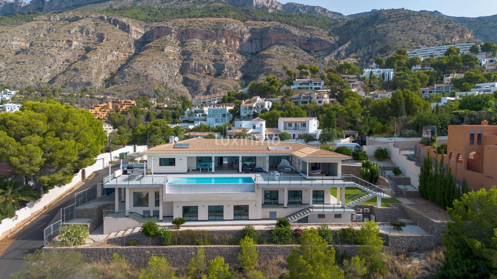 Chalet de 5 habitaciones en Altea en venta con piscina garaje - 3.500.000 € (Ref: 10079530)