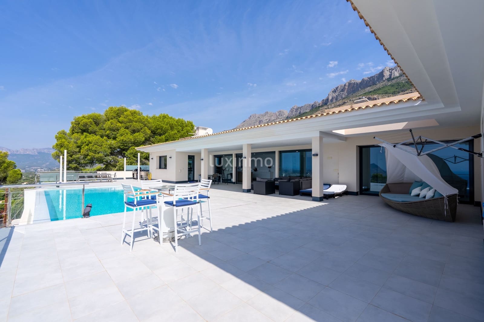 Chalet de 5 habitaciones en Altea en venta con piscina garaje - 3.500.000 € (Ref: 10079530)
