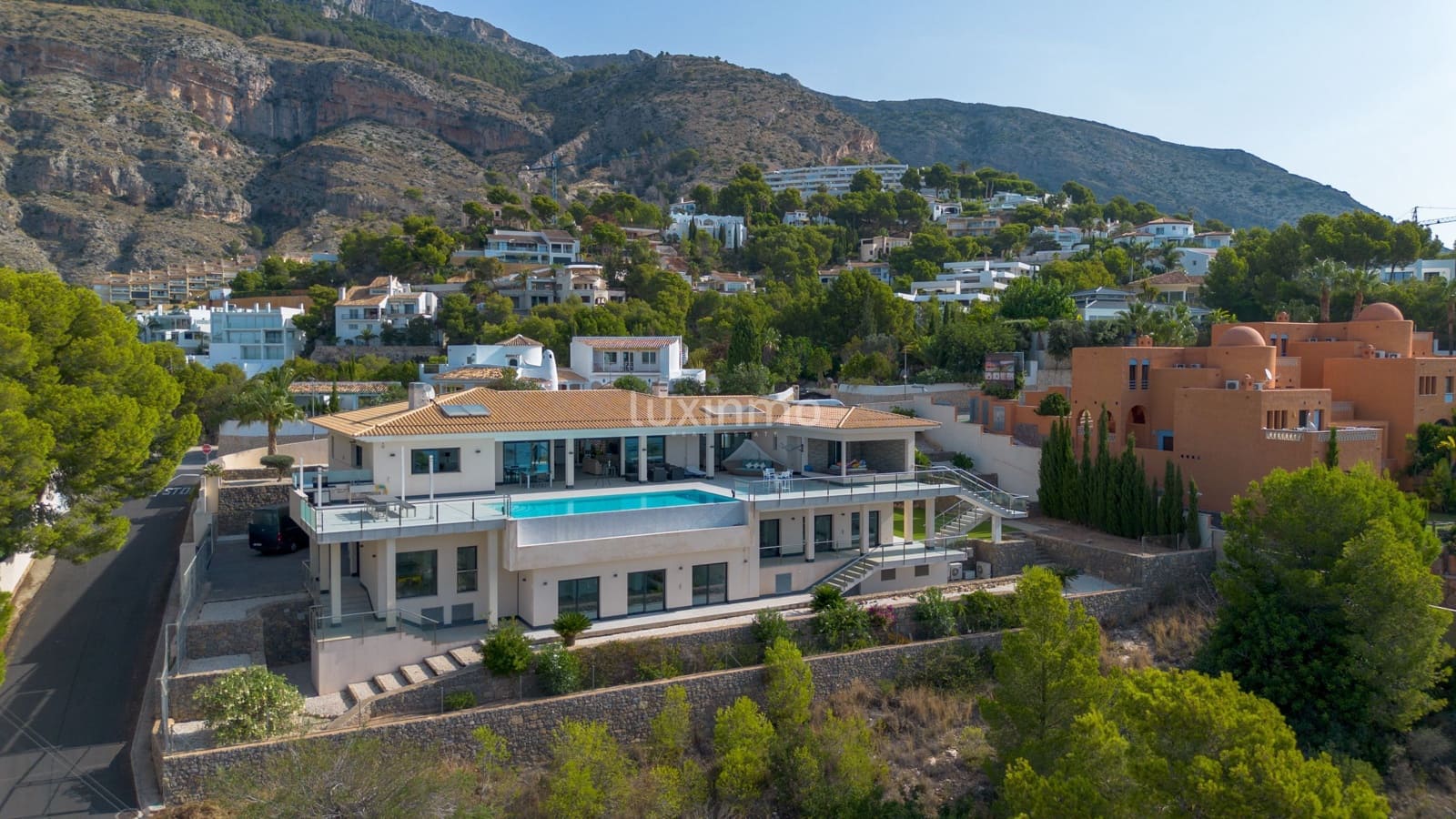 Chalet de 5 habitaciones en Altea en venta con piscina garaje - 3.500.000 € (Ref: 10079530)