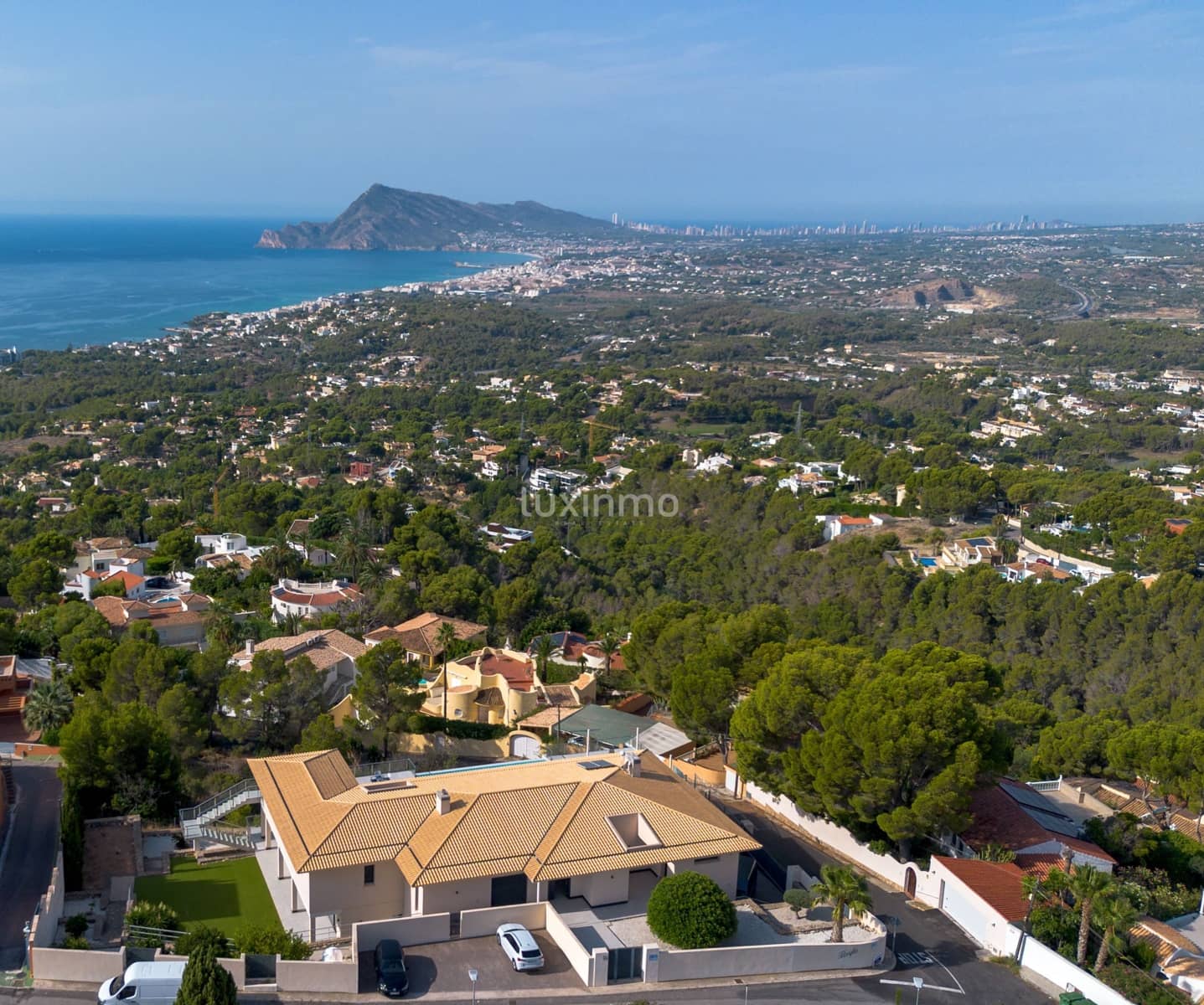 Chalet de 5 habitaciones en Altea en venta con piscina garaje - 3.500.000 € (Ref: 10079530)