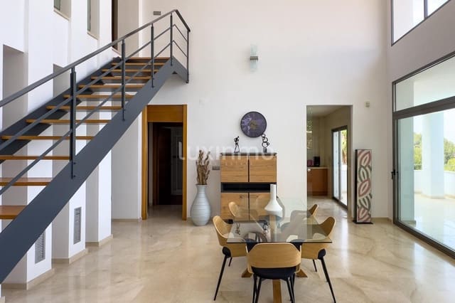 5 bedroom Villa for sale in Oltamar - Cucarres, Calpe / Calp with pool garage - € 1,250,000 (Ref: 10079533)
