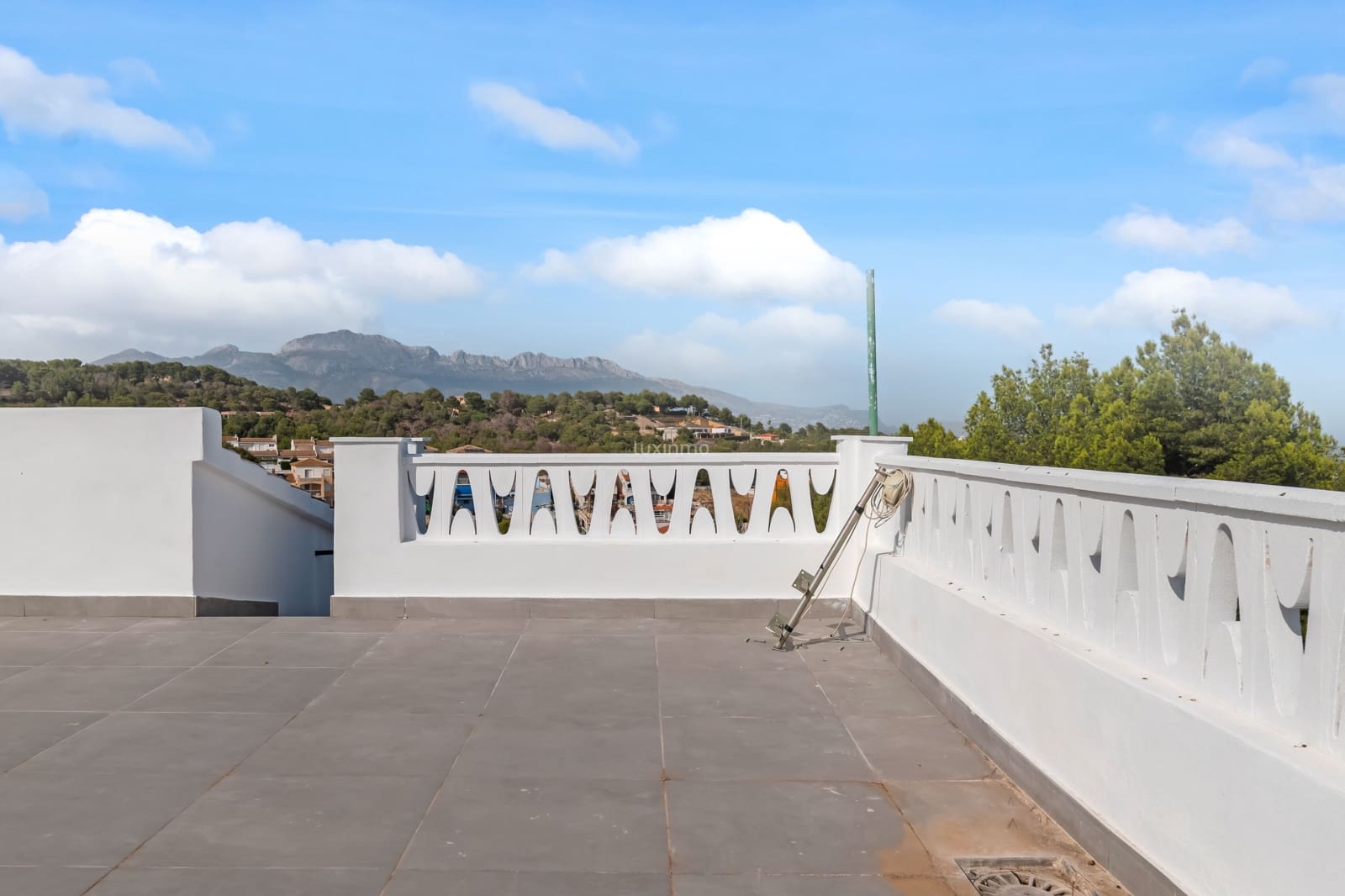 5 Zimmer Villa zu verkaufen in La Nucia mit Garage - 1.350.000 € (Ref: 10079536)