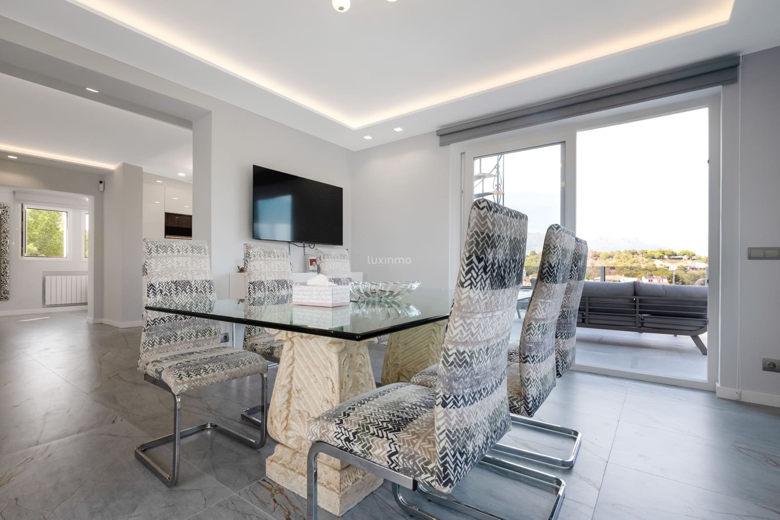 5 Zimmer Villa zu verkaufen in La Nucia mit Garage - 1.350.000 € (Ref: 10079536)