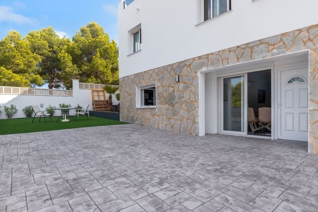 5 bedroom Villa for sale in La Nucia with garage - € 1,350,000 (Ref: 10079536)