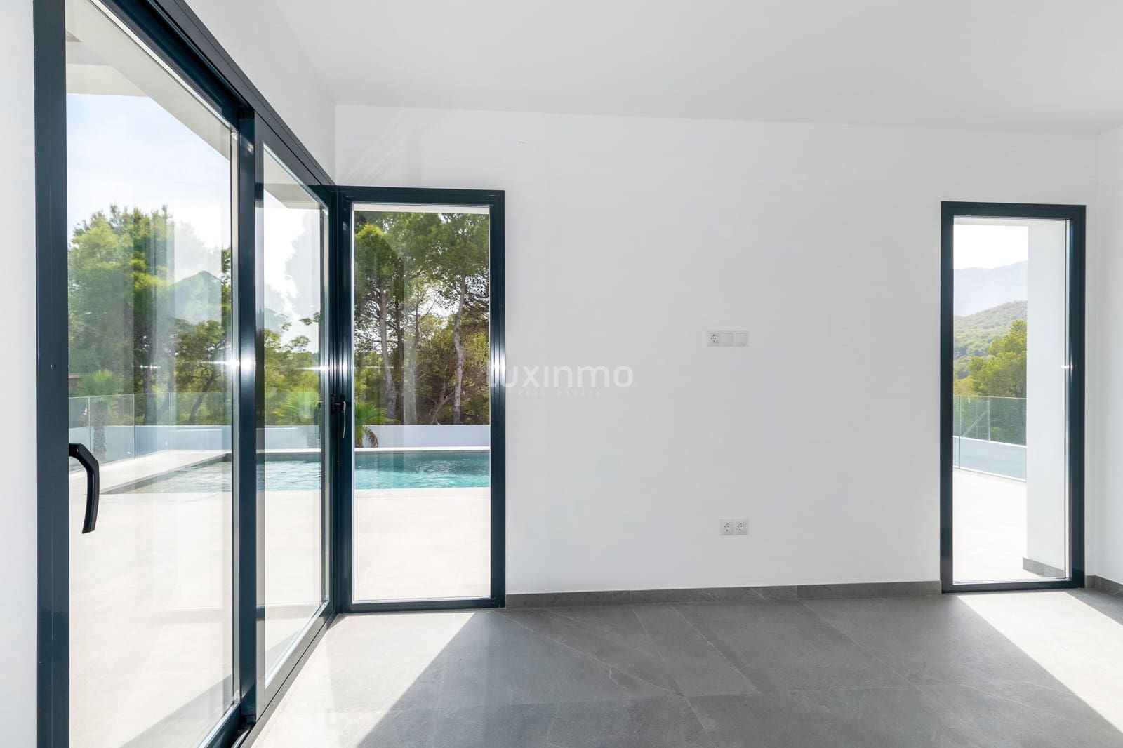 3 bedroom Villa for sale in La Nucia with pool garage - € 1,170,000 (Ref: 10079538)