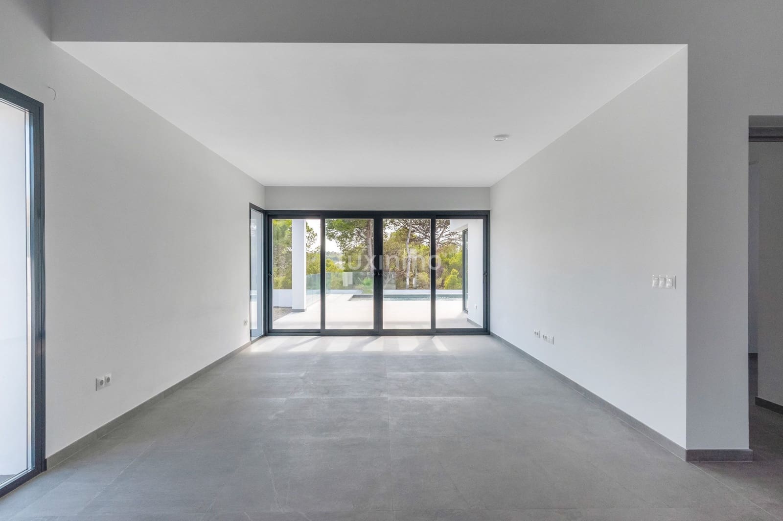 3 bedroom Villa for sale in La Nucia with pool garage - € 1,170,000 (Ref: 10079538)