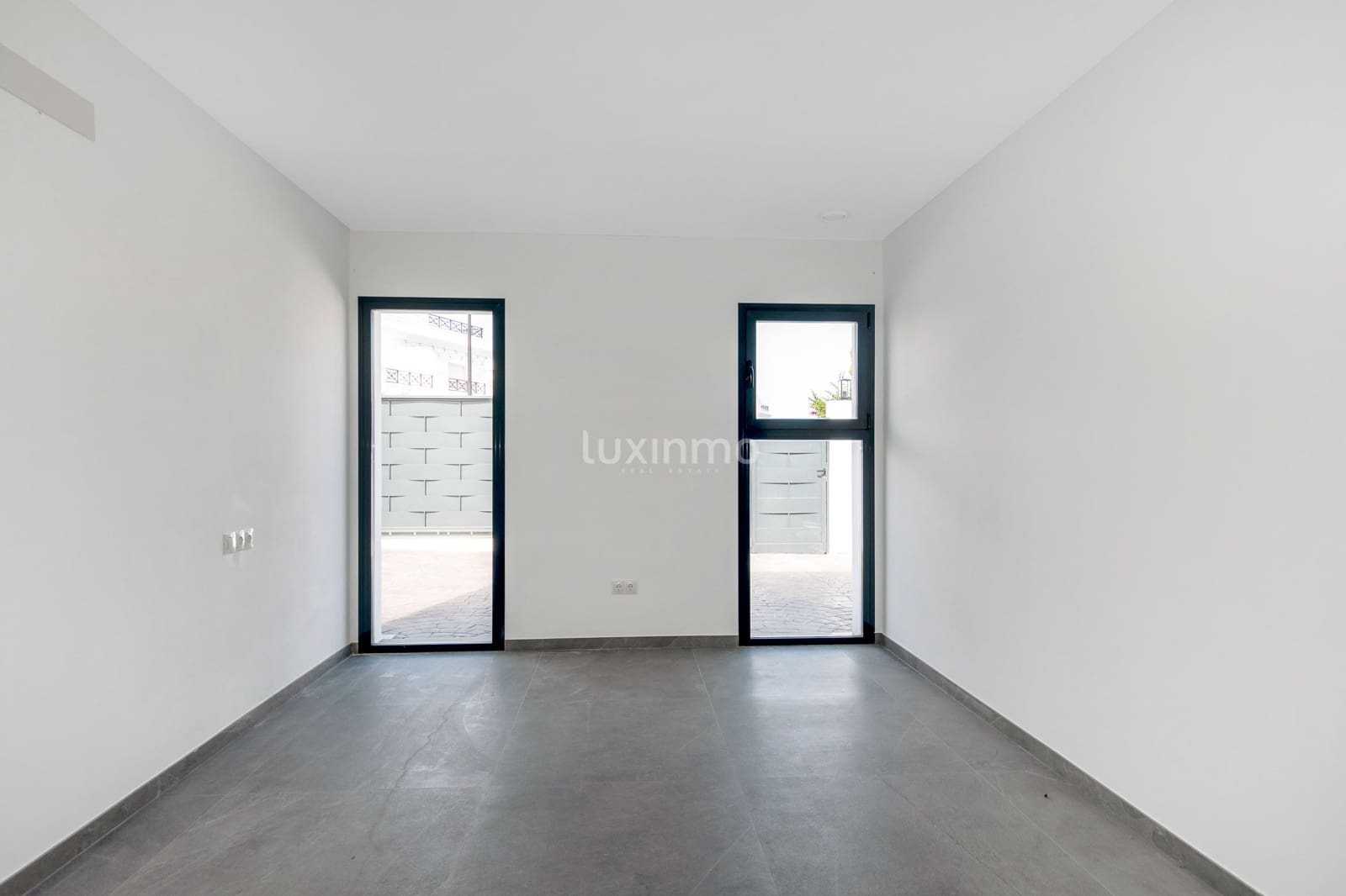 3 bedroom Villa for sale in La Nucia with pool garage - € 1,170,000 (Ref: 10079538)