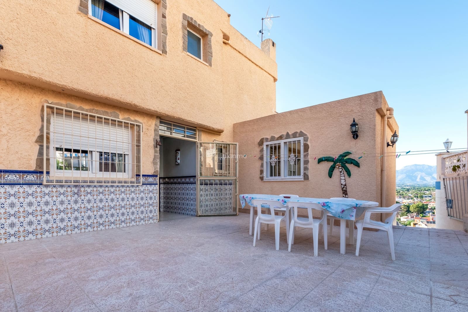 7 quarto Moradia para venda em Benidorm com piscina garagem - 1 615 000 € (Ref: 10079540)