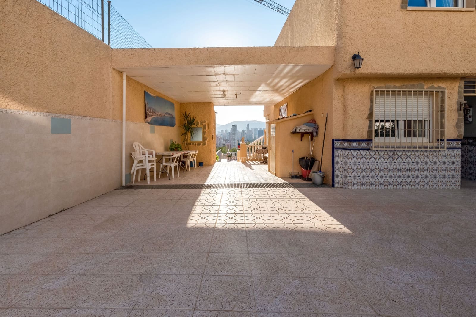 7 quarto Moradia para venda em Benidorm com piscina garagem - 1 615 000 € (Ref: 10079540)
