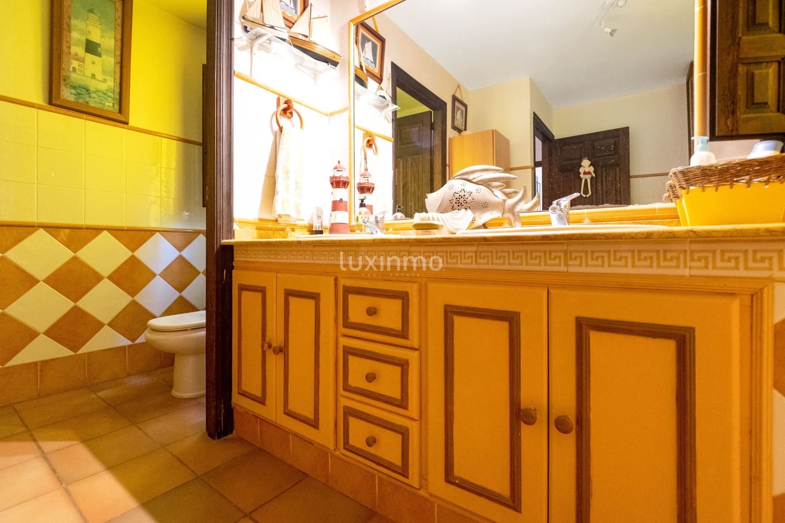 6 bedroom Villa for sale in Alicante / Alacant city with pool garage - € 1,350,000 (Ref: 10079541)