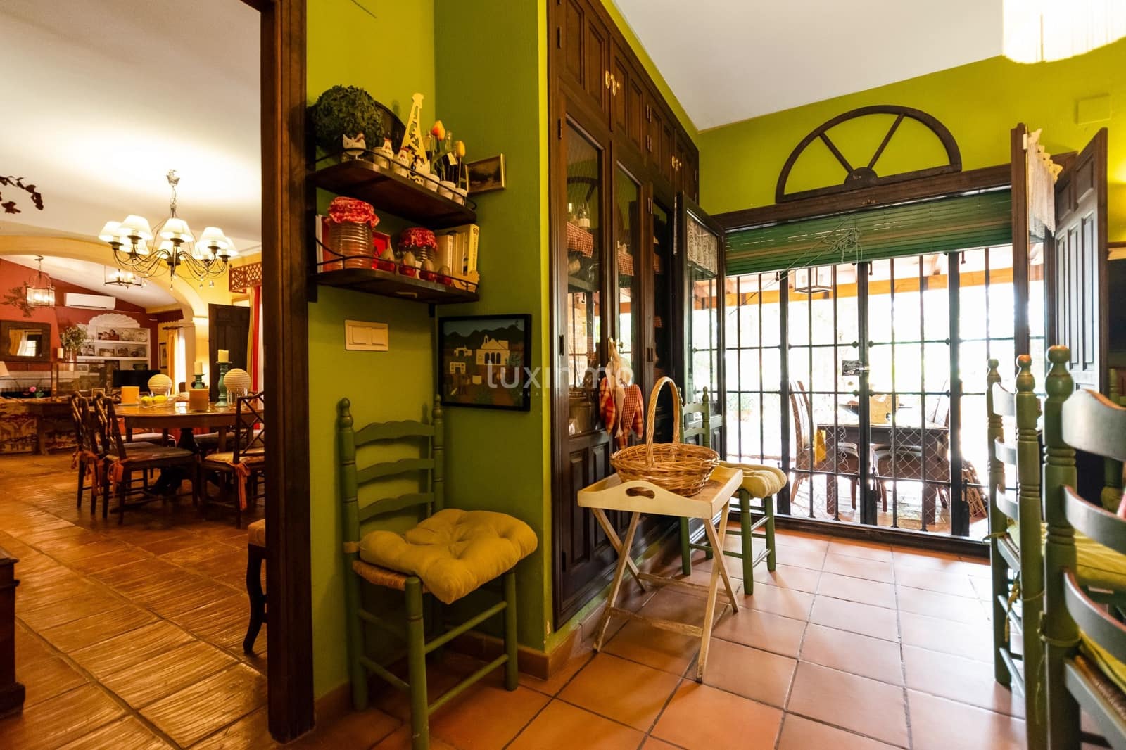 6 bedroom Villa for sale in Alicante / Alacant city with pool garage - € 1,350,000 (Ref: 10079541)