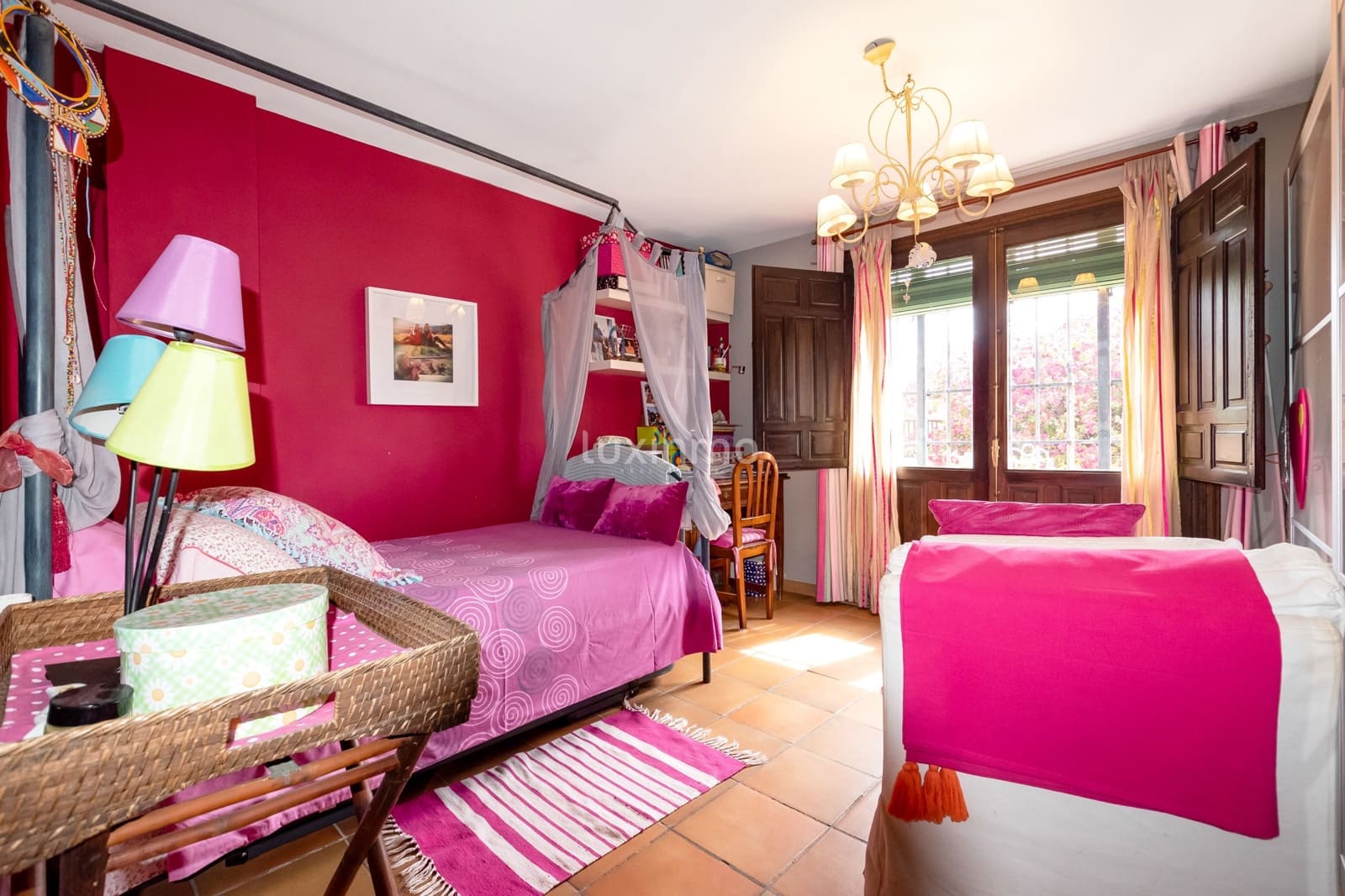 6 bedroom Villa for sale in Alicante / Alacant city with pool garage - € 1,350,000 (Ref: 10079541)