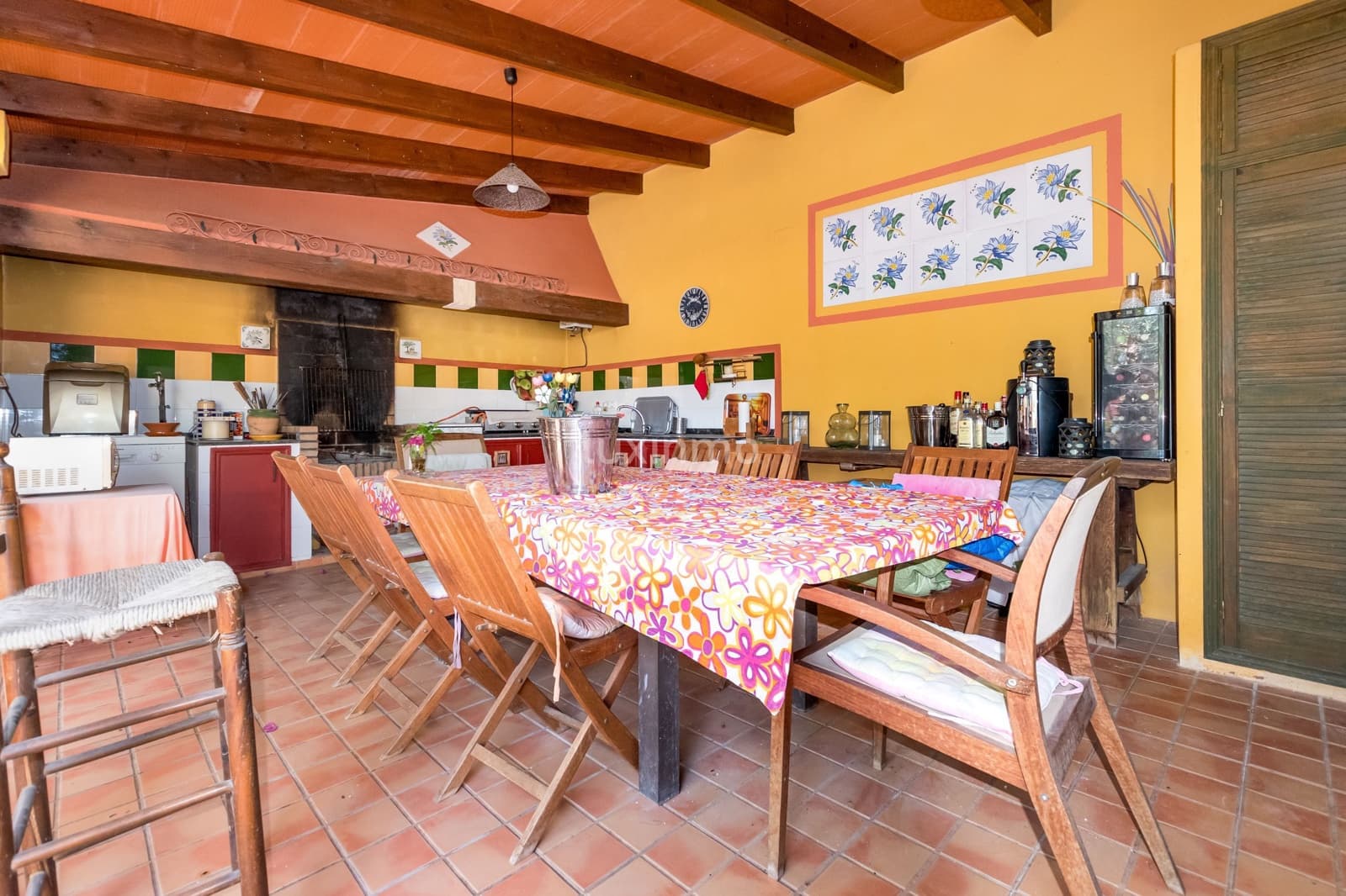 6 bedroom Villa for sale in Alicante / Alacant city with pool garage - € 1,350,000 (Ref: 10079541)