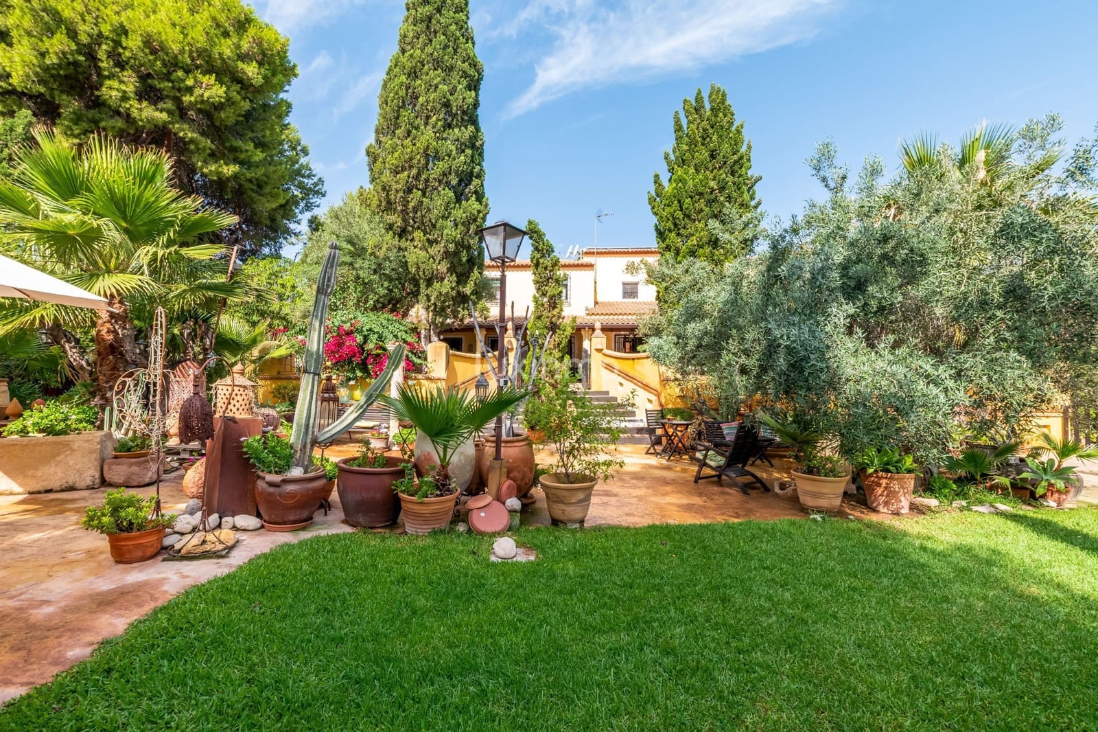 6 bedroom Villa for sale in Alicante / Alacant city with pool garage - € 1,350,000 (Ref: 10079541)