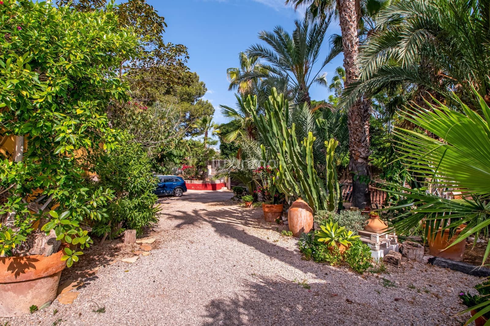 6 bedroom Villa for sale in Alicante / Alacant city with pool garage - € 1,350,000 (Ref: 10079541)