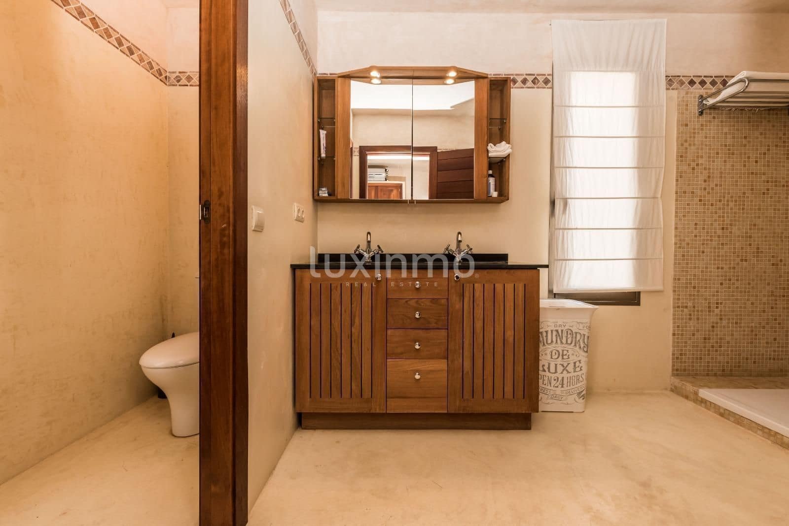 18 quarto Moradia para venda em Roca Llisa com garagem - 14 000 000 € (Ref: 10079544)