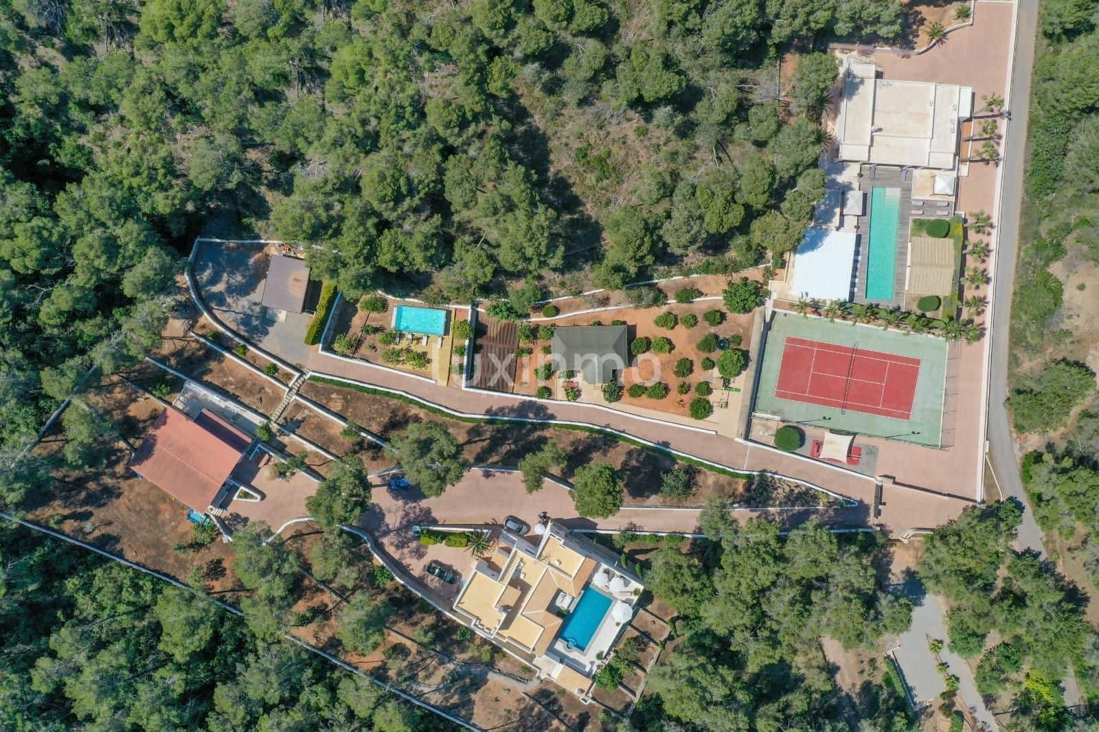 18 quarto Moradia para venda em Roca Llisa com garagem - 14 000 000 € (Ref: 10079544)