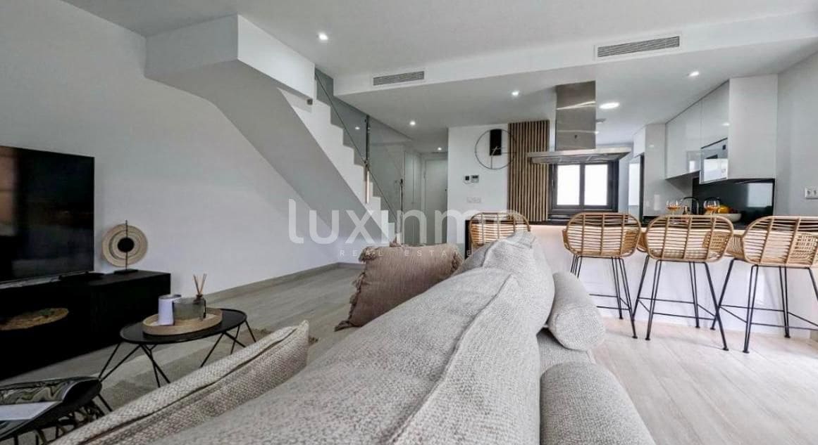 3 camera da letto Villetta a Schiera da affittare in Finestrat con piscina garage - 2.700 € (Rif: 10079545)