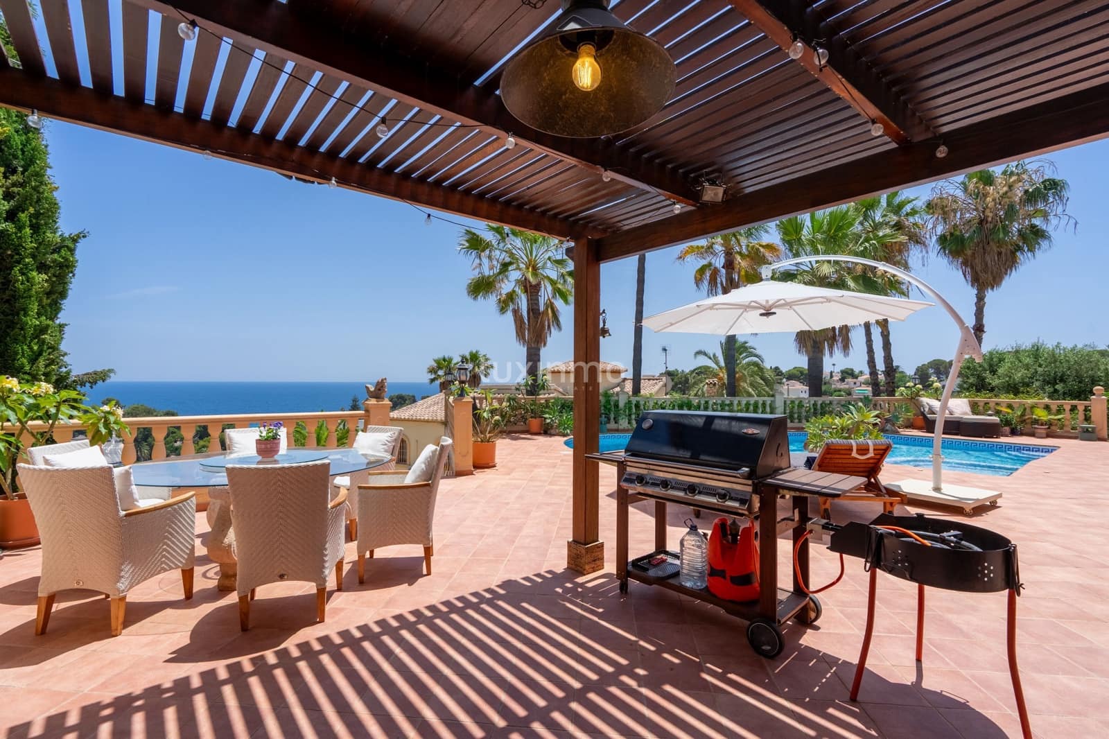 4 sovrum Villa till salu i Benissa med pool garage - 1 590 000 € (Ref: 10079548)