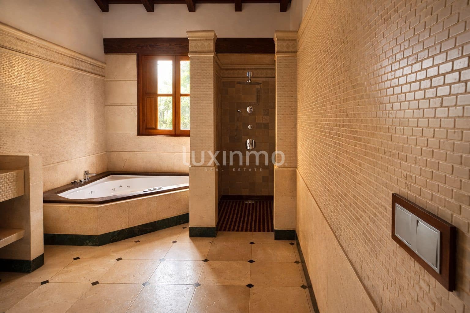 Chalet de 5 habitaciones en Arenales del Sol en venta con piscina garaje - 2.500.000 € (Ref: 10079549)