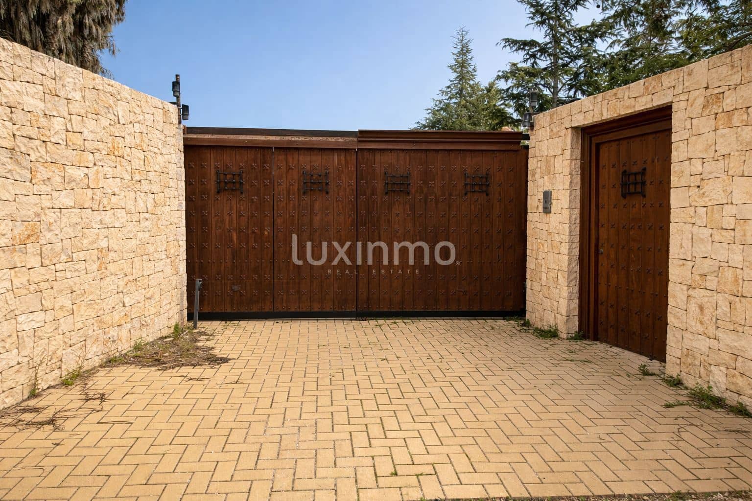 Chalet de 5 habitaciones en Arenales del Sol en venta con piscina garaje - 2.500.000 € (Ref: 10079549)