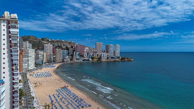 4 Zimmer Apartment zu verkaufen in Benidorm mit Pool Garage - 2.500.000 € (Ref: 10079553)