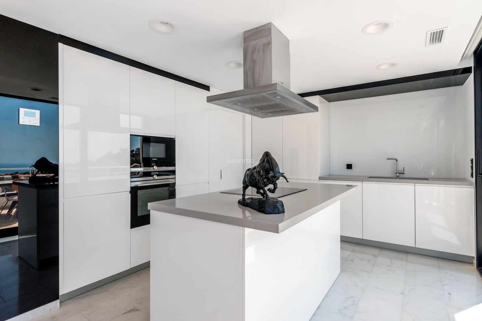 Chalet de 3 habitaciones en Altea en venta con piscina garaje - 1.295.000 € (Ref: 10079557)