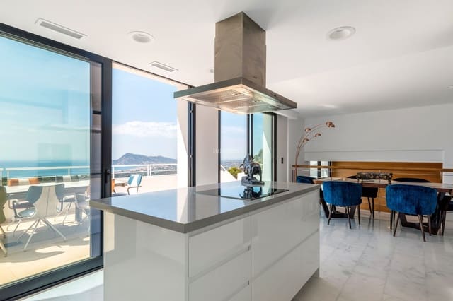 Chalet de 3 habitaciones en Altea en venta con piscina garaje - 1.295.000 € (Ref: 10079557)