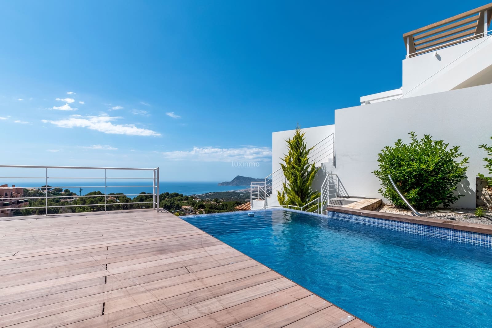 Chalet de 3 habitaciones en Altea en venta con piscina garaje - 1.295.000 € (Ref: 10079557)